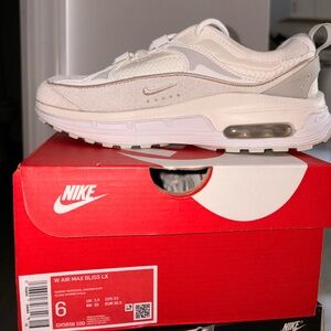 Nike Air Max Cream Sneakers
